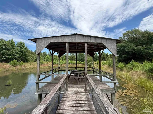 296 Salters Lake Rd, Century, FL 32535