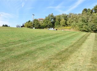 107 Crystal Dr, Indiana, PA 15701