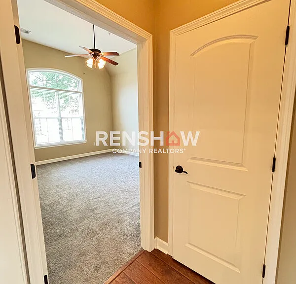 1395 Calumet Farms Dr — Photo 11
