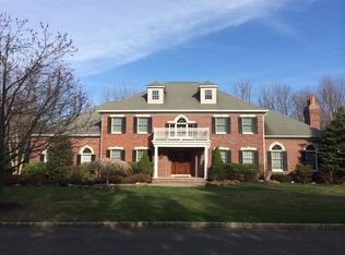 6 Fieldstone Ct, Mahwah, NJ 07430