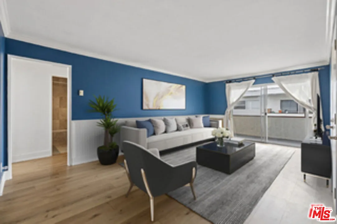 2 bed, 2.0 bath, 840 sqft, $3,200 — Photo 1