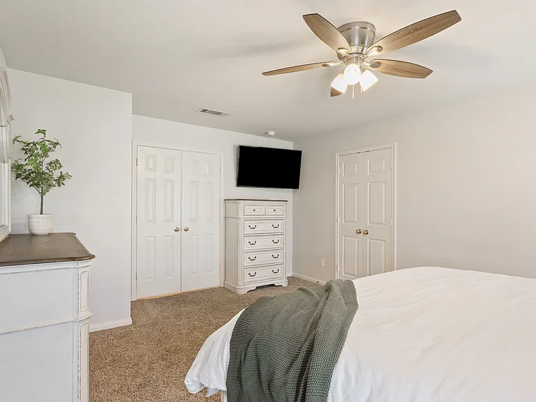 709 Bighorn Dr — Photo 13