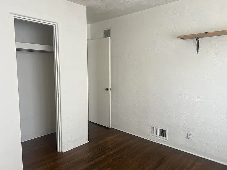 307 Madison St NE — Photo 22