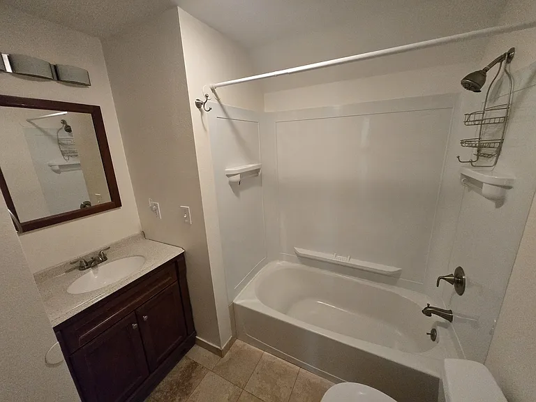 308 E Iowa Ave — Photo 8