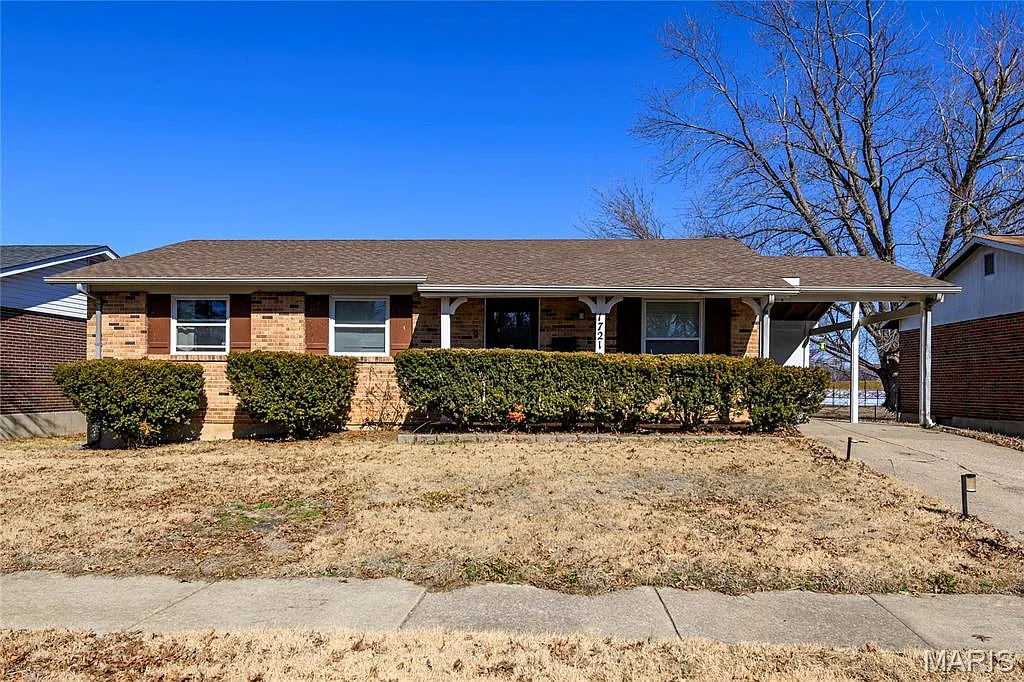 1721 Saddle Ridge Dr photo 1
