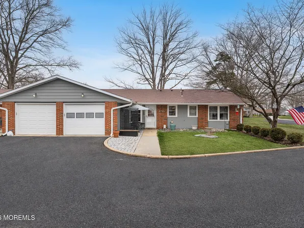 449A Cheshire Court, Lakewood, NJ 08701