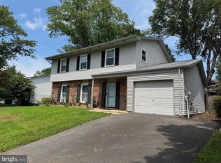1717 Fallsway Dr, Crofton, MD 21114