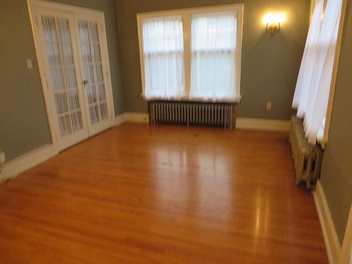 2nd image of 717 Union St APT Y3
