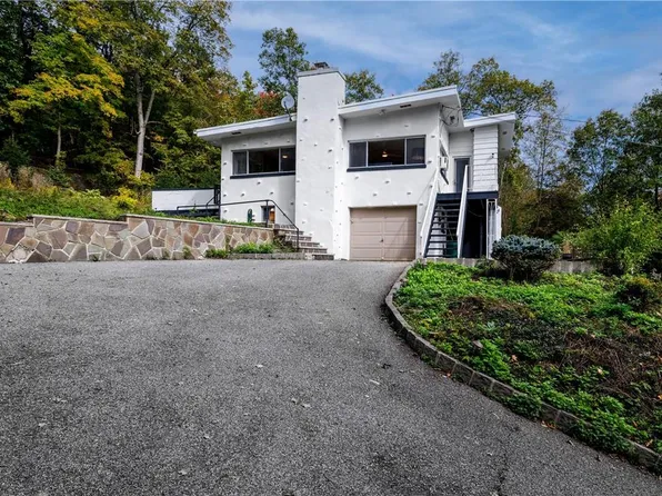 41 Jersey Avenue, Greenwood Lake, NY 10925