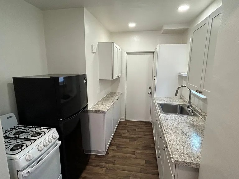 4441 Mississippi St — Photo 15