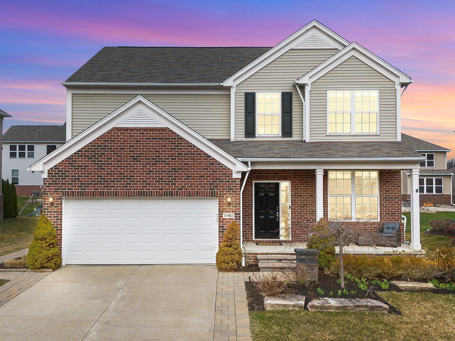 57662 Village Dr photo 1