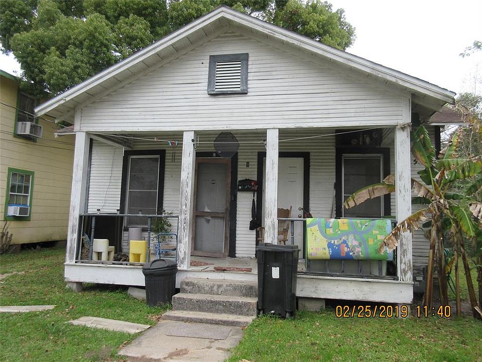 1st image of 8 E Wright Ave