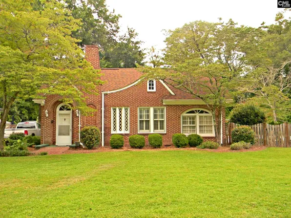 110 N Peachtree St, Batesburg, SC 29006