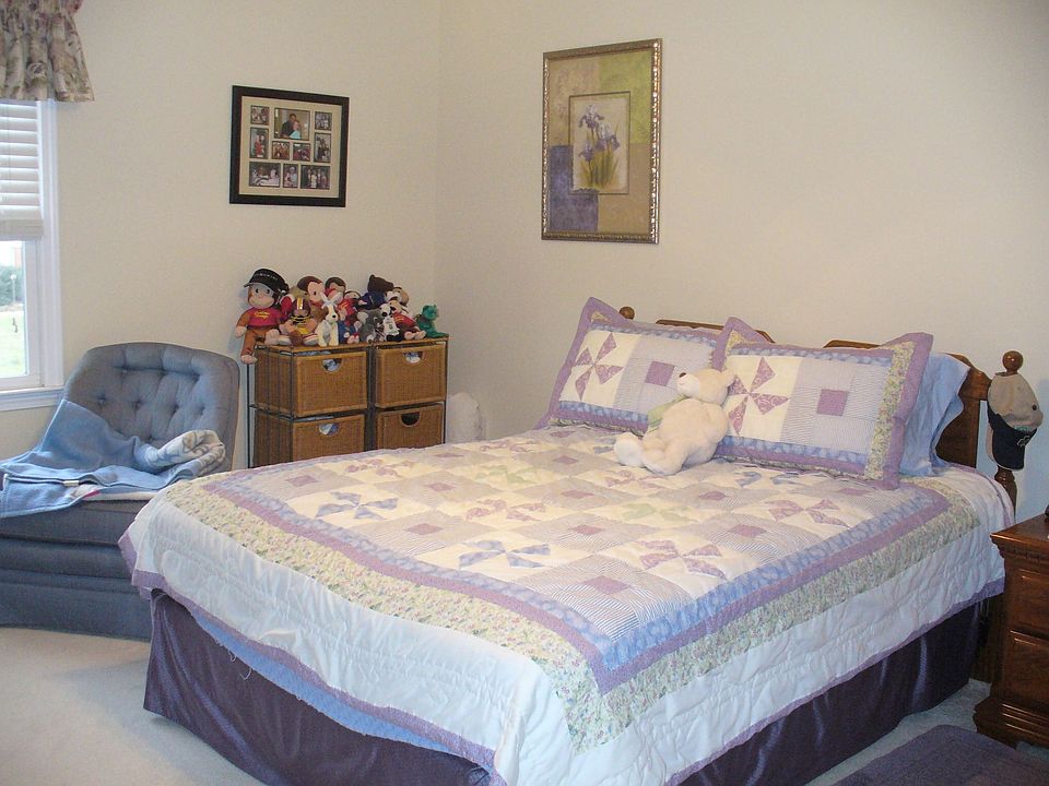2nd image of 1040 Scotts Ridge Trl