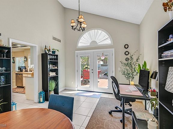 4th image of 8314 Hidden Hills Dr