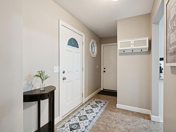 3rd image of 7241 Sierra Ct