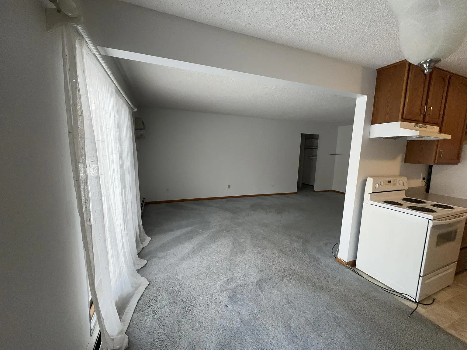 4578 Cedar Lake Rd S — Photo 3