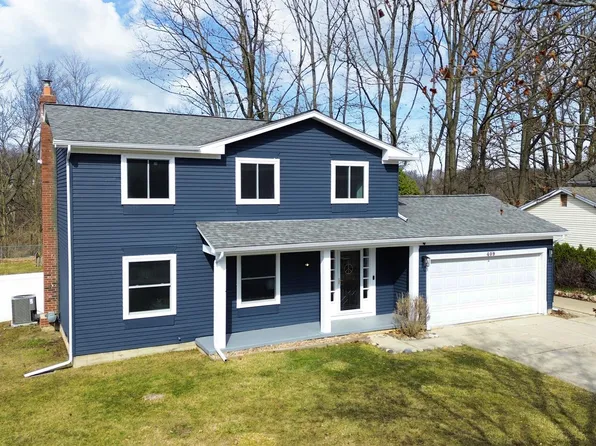 409 Dutch Mill Dr, Flushing, MI 48433