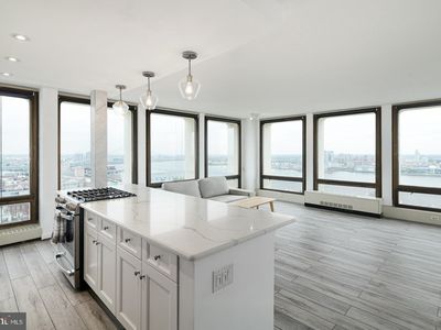 200 Locust St APT 24D, Philadelphia, PA, 19106