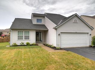 130 Wyckshire Dr, Pataskala, OH