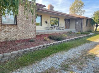 23700 Clark Rd, Belleville, MI 48111