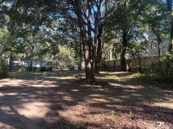 1401 Lieben Rd, Mount Pleasant, SC 29466