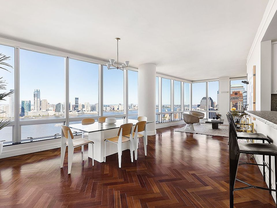 1st image of 10 Little St W #37A