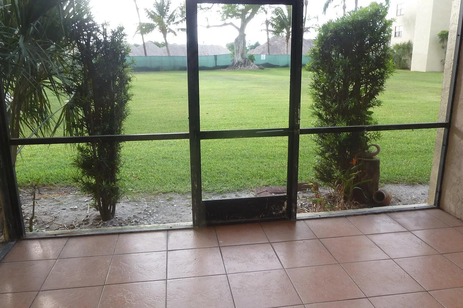 2 bed, 2.0 bath, 900 sqft, $1,850 — Photo 2