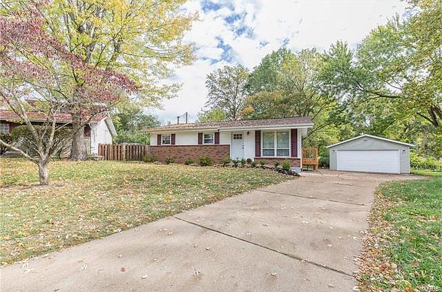 1st image of 10900 Hampshire Manor Ct