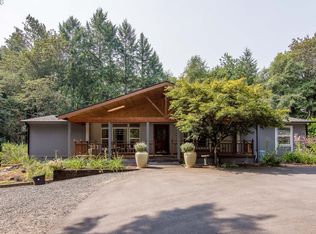 89915 Greenwood Dr, Walterville, OR 97489