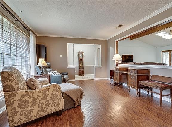 5th image of 1414 Glenhill Ln