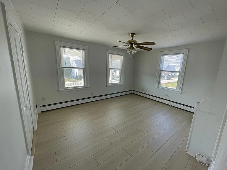 42 Chester Ave #1 — Photo 2