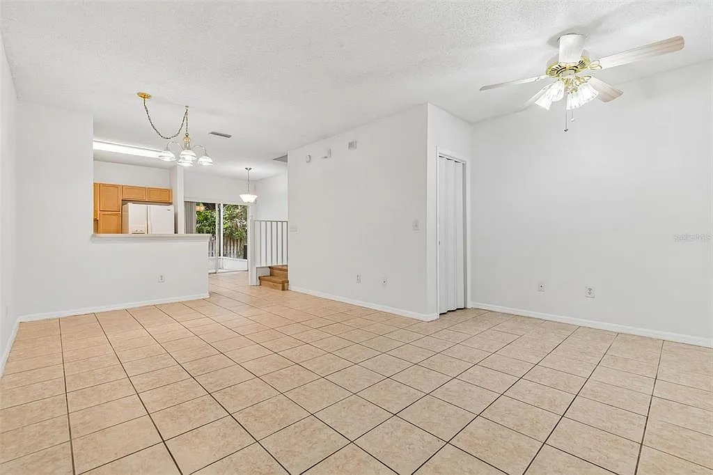 3 bed, 3.0 bath, 1412 sqft, $1,850 — Photo 4