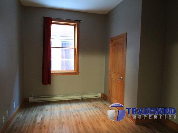 5th image of 701 W Lake St