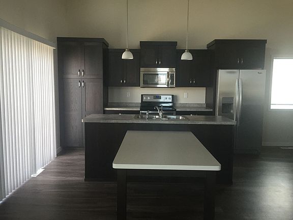 3rd image of 952 Eaglewood Ave