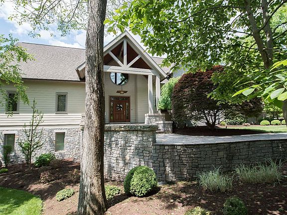 3rd image of 3209 Honeyhill Ln