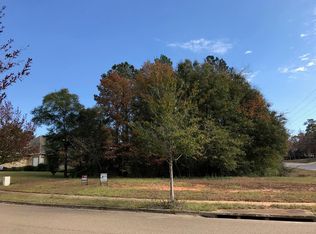709 Prestwick Dr, Dothan, AL 36305