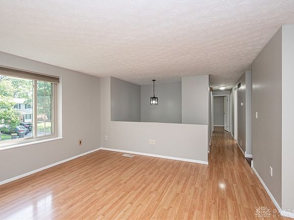 4th image of 3769 Wood Trail Dr