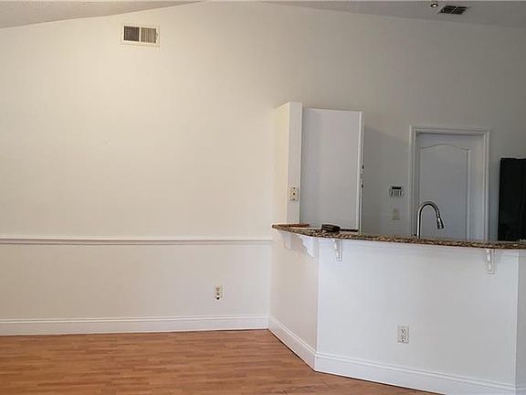 3rd image of 7848 Pine Fork Dr