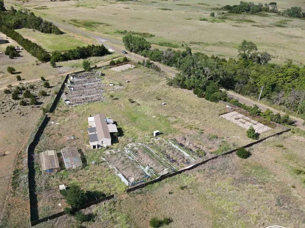52447 S County Road 206, Sharon, OK 73857