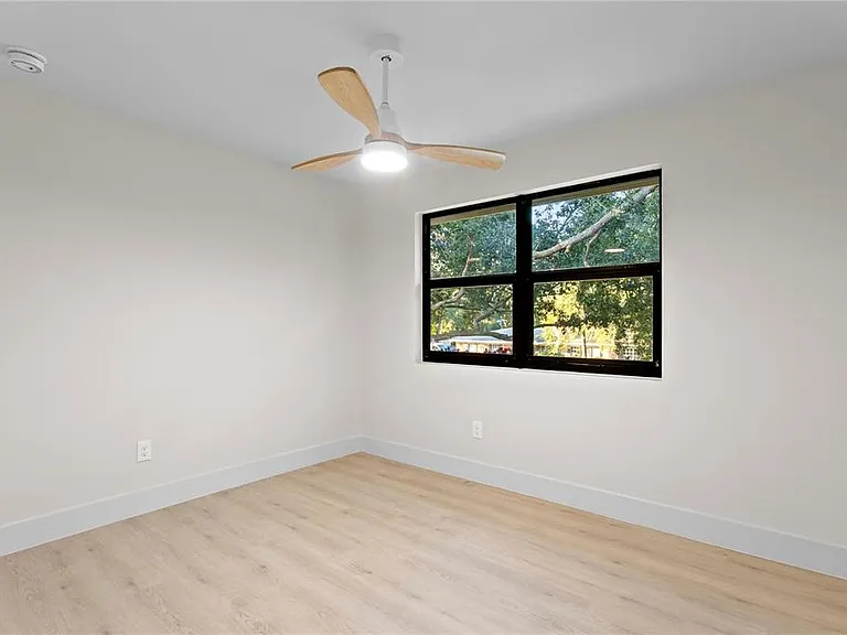 4504 W Lamb Ave — Photo 40