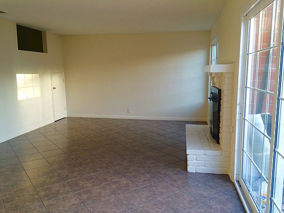 5th image of 345 5th St