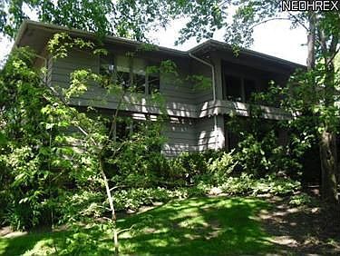 1st image of 2625 Butternut Ln