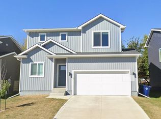 4632 167th St, Urbandale, IA 50323