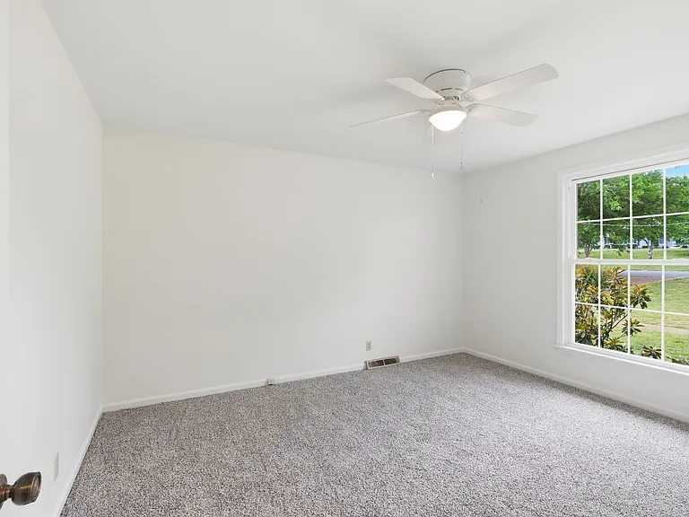 213 Rising Sun Ln — Photo 26