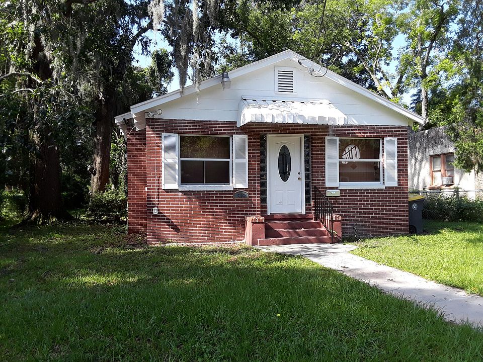 1st image of 516 W 26th St