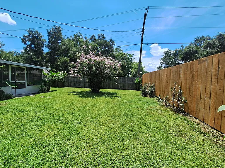 4006 Bayfront Pkwy — Photo 32