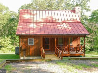 1347 Black Bear Ln, Mathias, WV 26812
