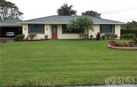 2nd image of 3405 S Lake Dr