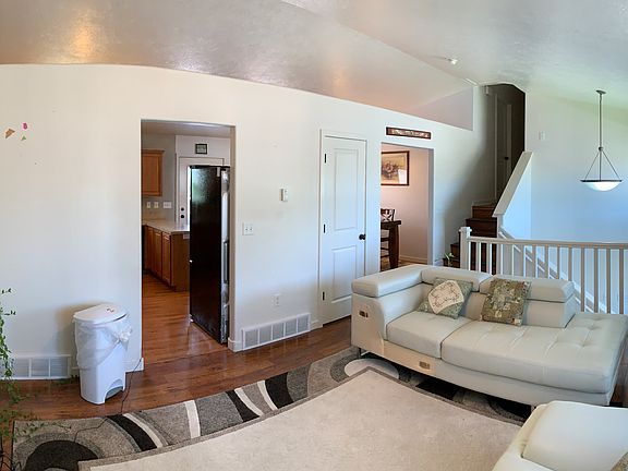 5th image of 1580 Brookview Dr